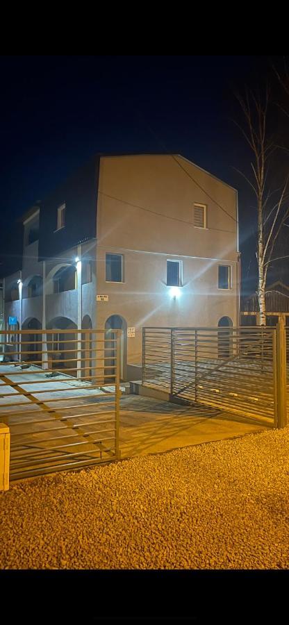 Jokai Apartments Nr9, Code Entry Сфинту-Ґеорґе Екстер'єр фото