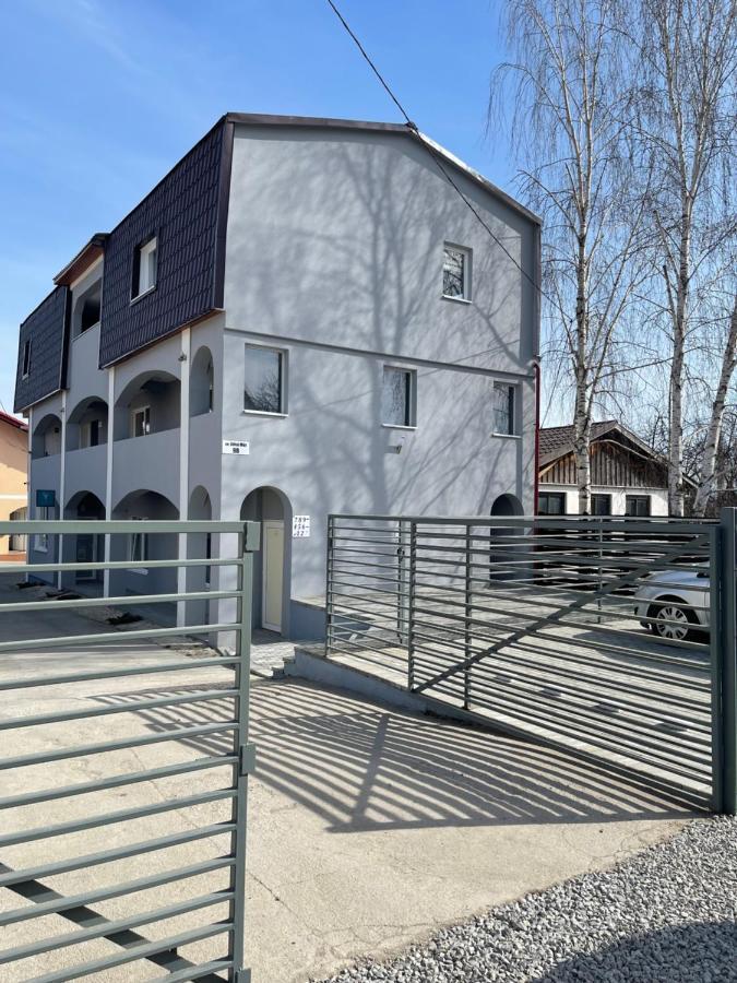 Jokai Apartments Nr9, Code Entry Сфинту-Ґеорґе Екстер'єр фото