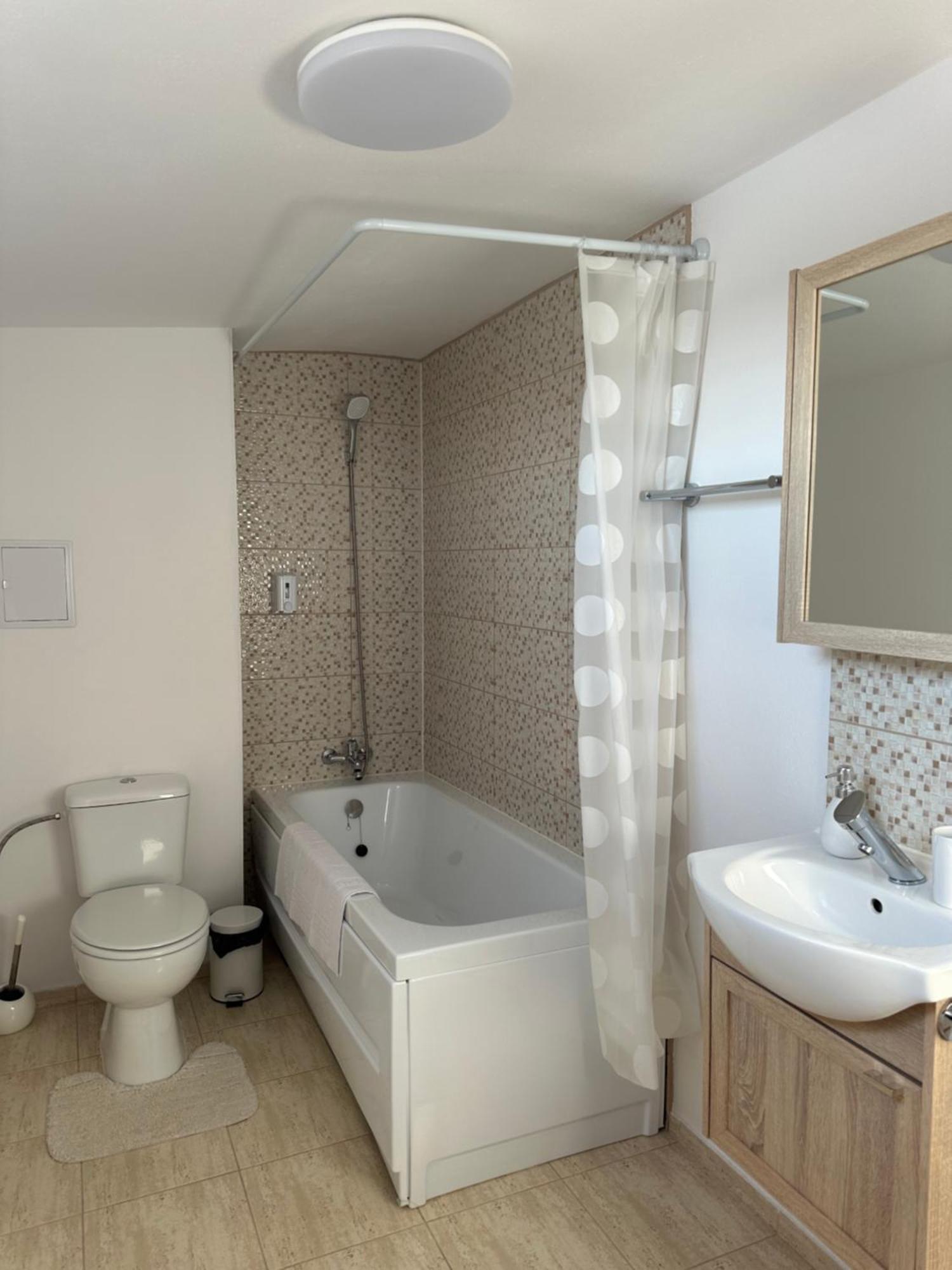 Jokai Apartments Nr9, Code Entry Сфинту-Ґеорґе Екстер'єр фото